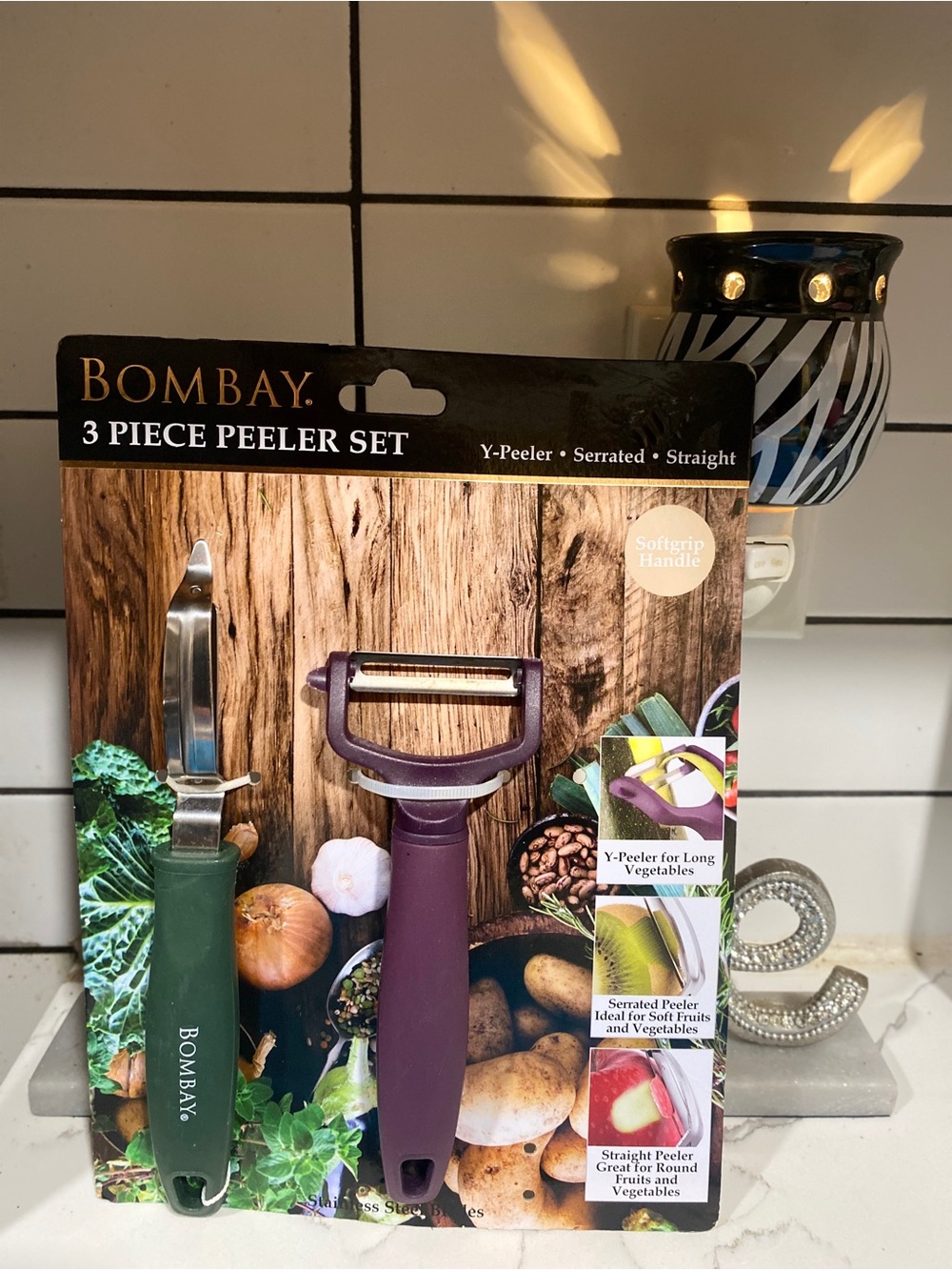 Bombay 2 Piece Peeler Set in Purple, Green